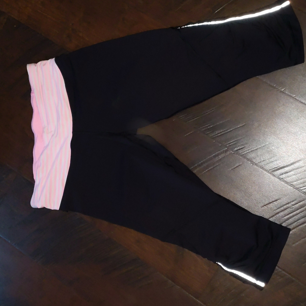 Lululemon leggings size 8